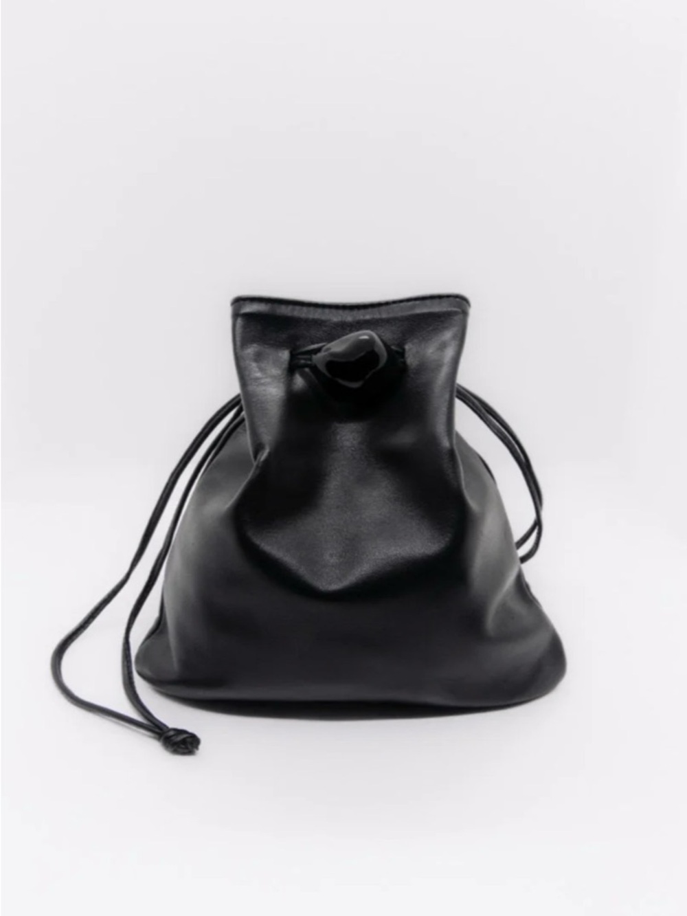 Casa Ayllón Casilda Pouch in Black